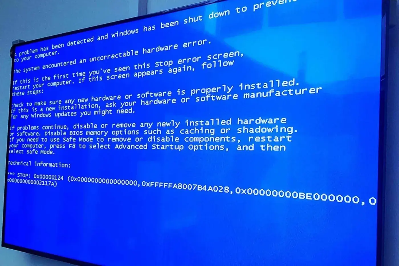 Синий экран Windows на мониторе — диагностика перед переустановкой
